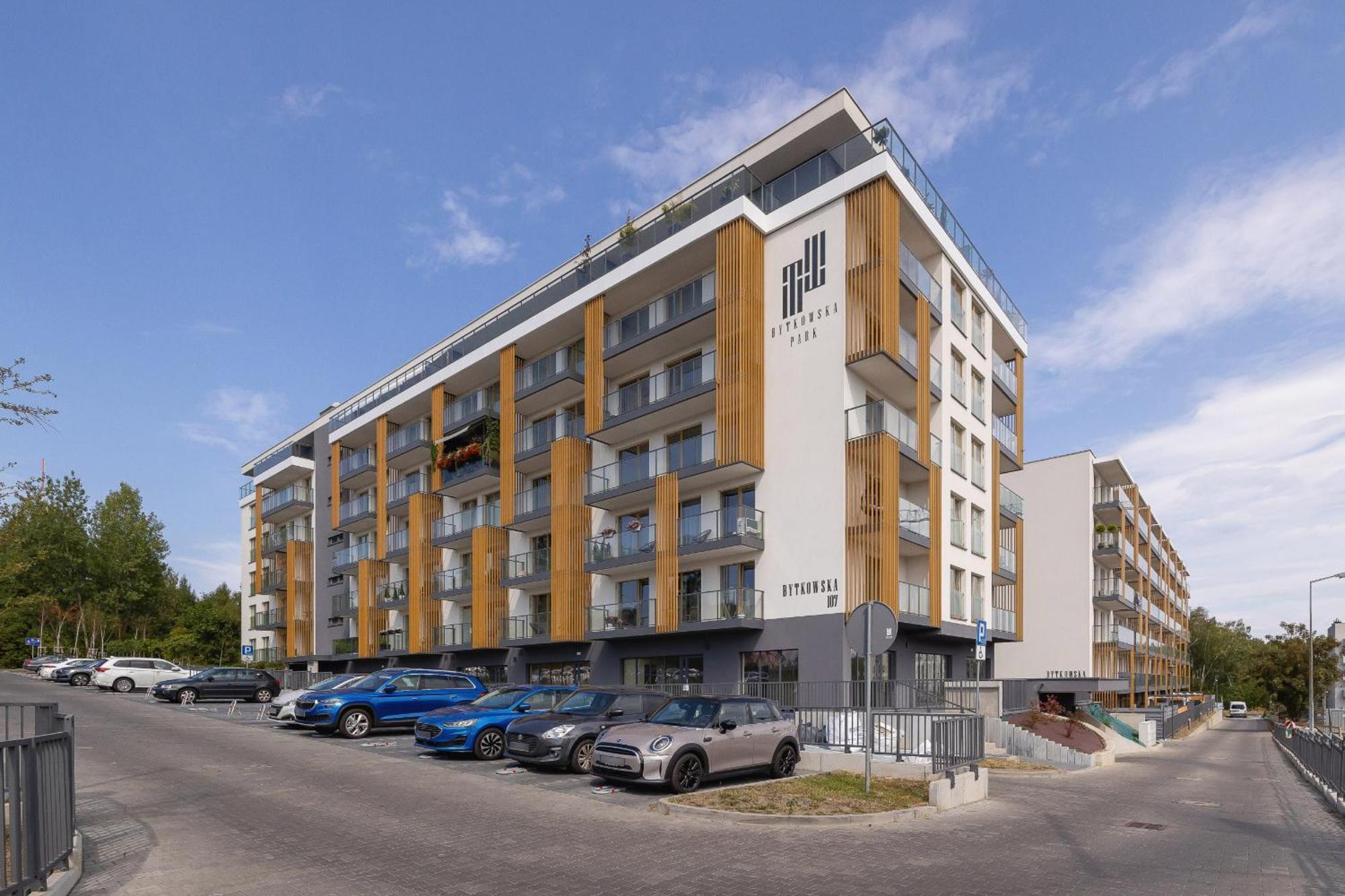 Stylowy Apartament Z Dwiema Sypialniami Balkonem I Parkingiem By Noclegi Renters 카토비체 외부 사진